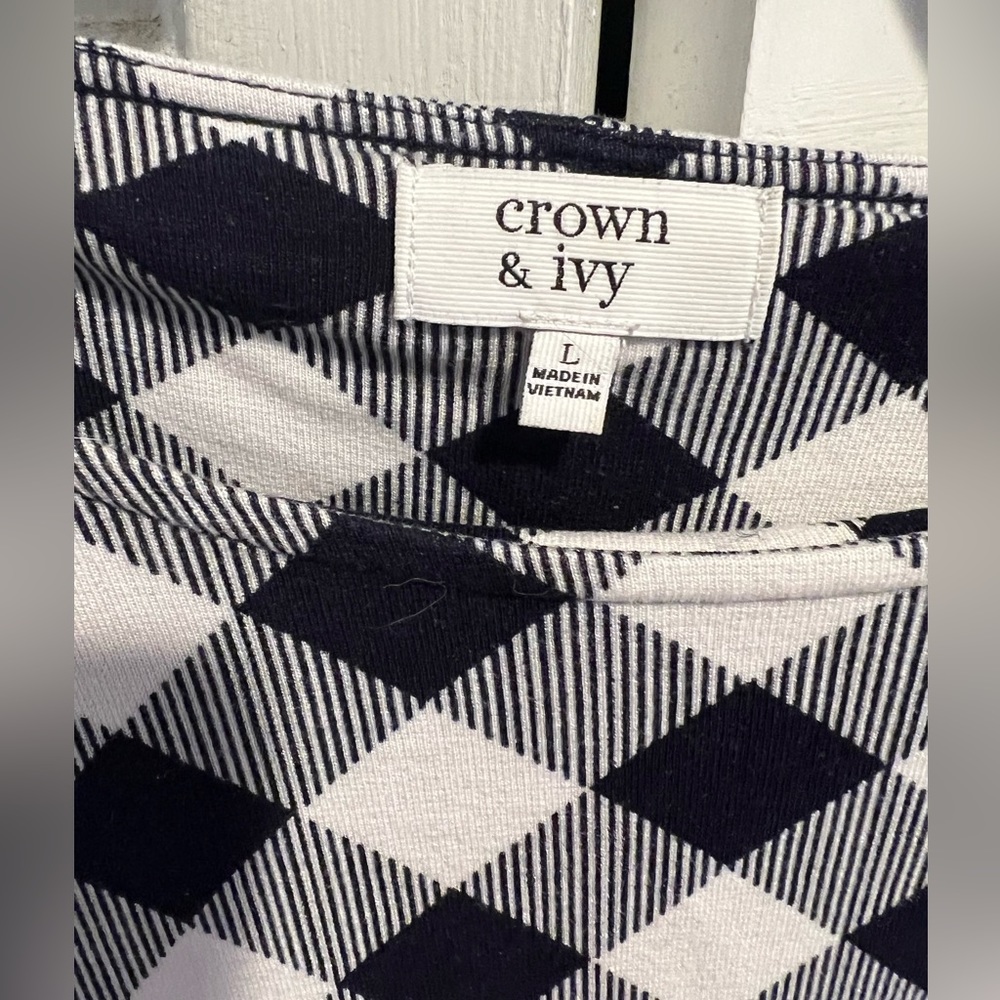 CROWN & IVY ๐ฟNavy & White Gingham Check Shirt w Rounded Neckline - Picture 3 of 7
